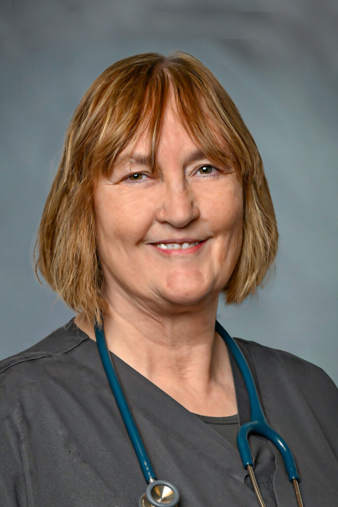 Dra. Kathleen Moore